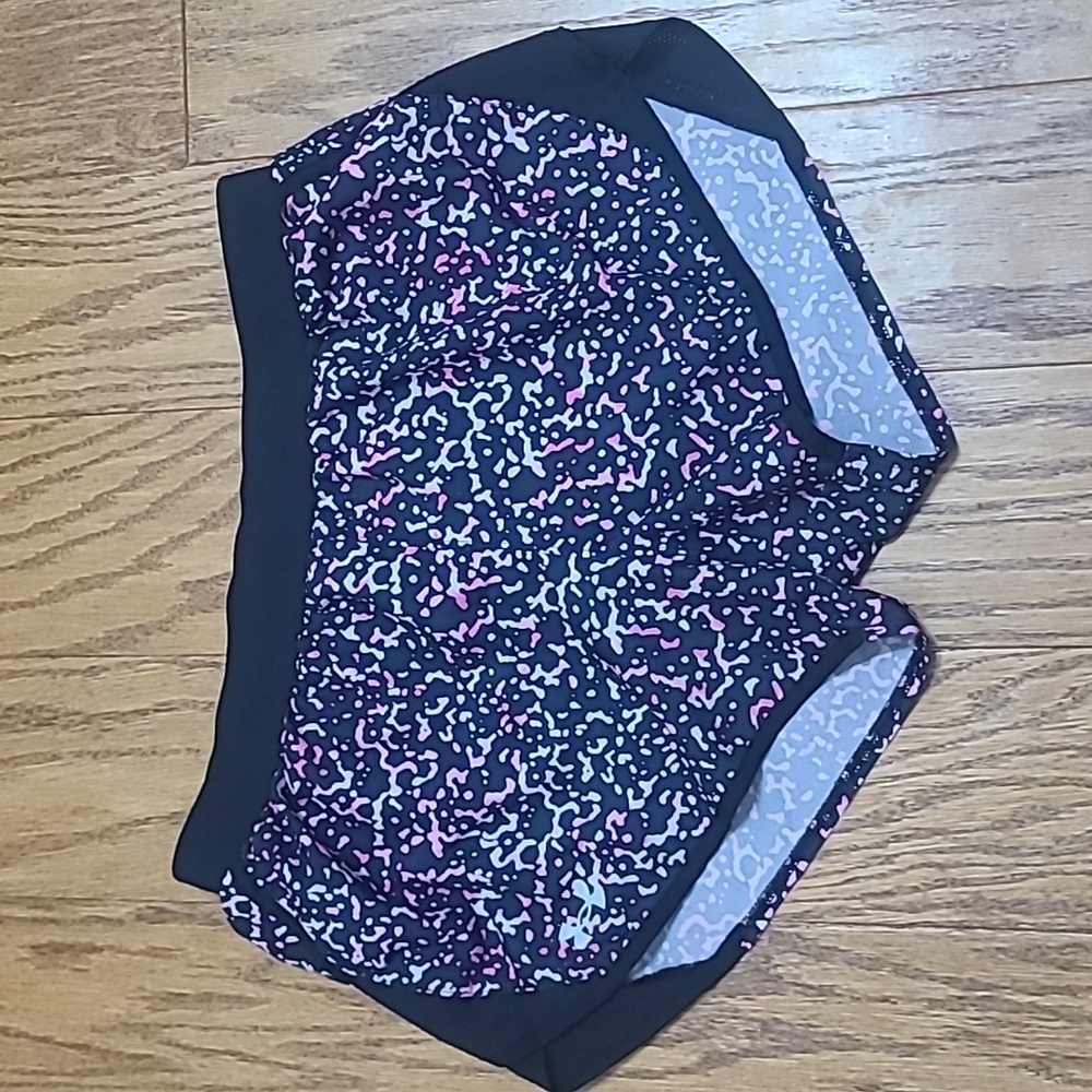 Under Armour Women's Black Fly By Running Shorts Medium - Picture 2 of 6